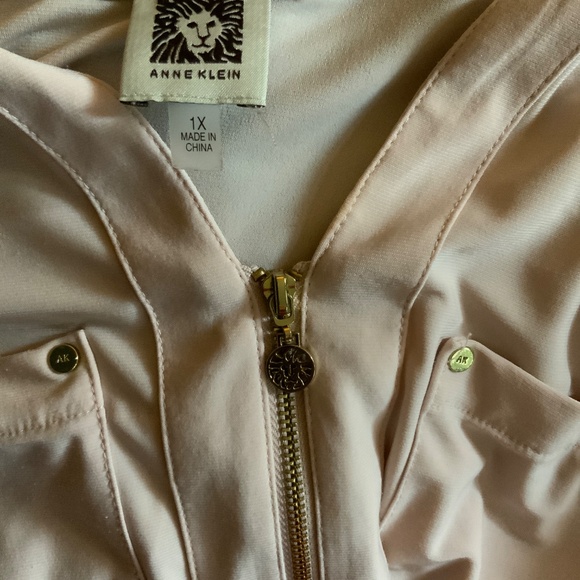 Calvin Klein top - Picture 4 of 5